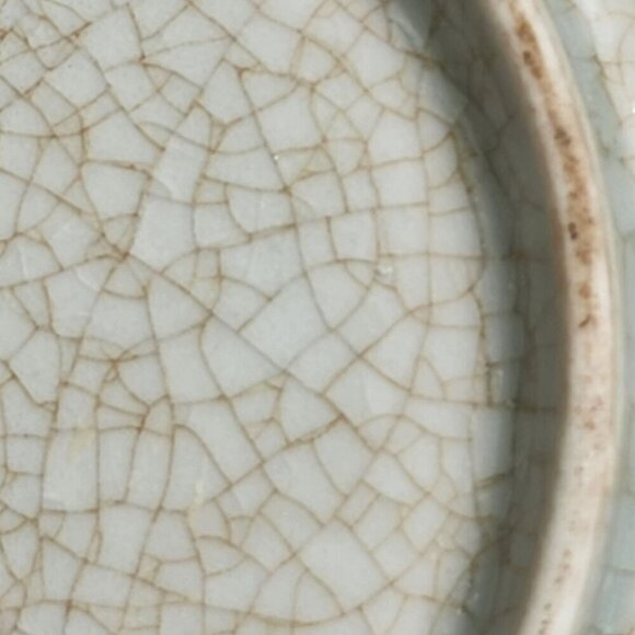 Hand Painted Floral Scalloped Plate Red Green Accents 1657-1667 Old Kutani Style - Picture 9 of 12